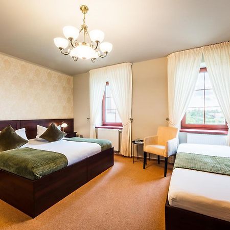 Hotel Plumlov Mostkovice Экстерьер фото