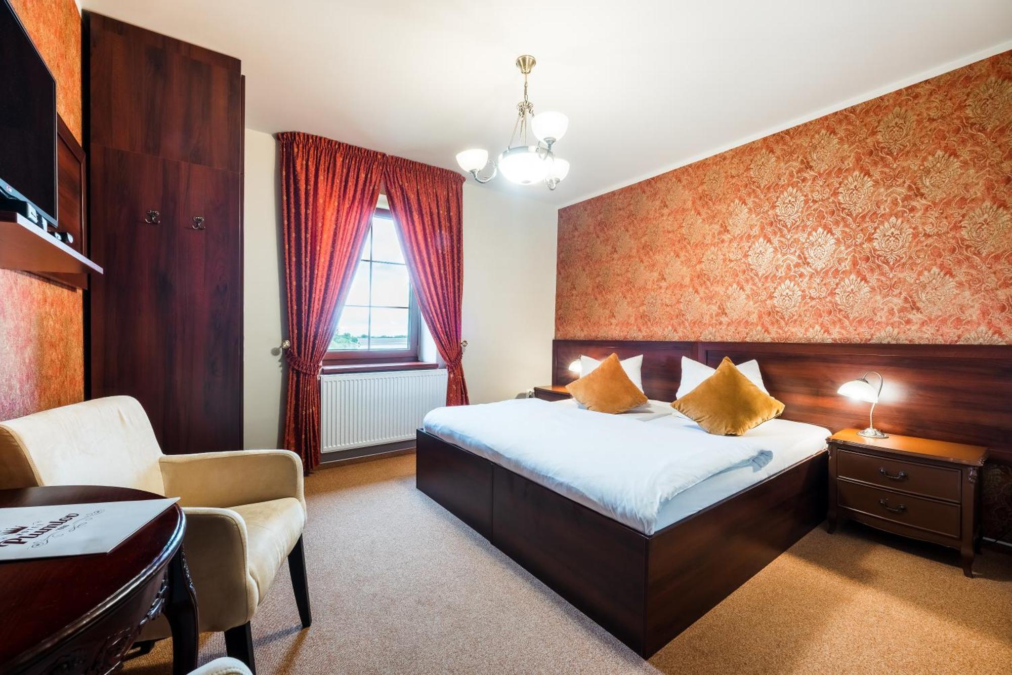 Hotel Plumlov Mostkovice Экстерьер фото