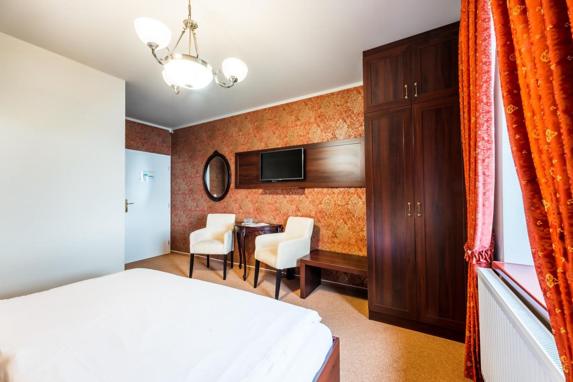 Hotel Plumlov Mostkovice Экстерьер фото